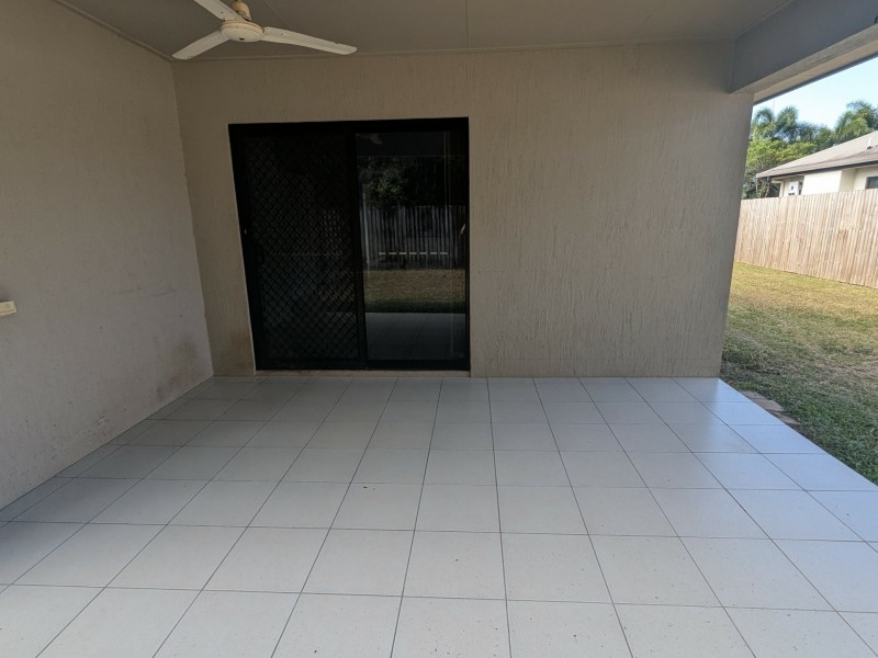 38 Roderick Street, Bentley Park QLD 4869