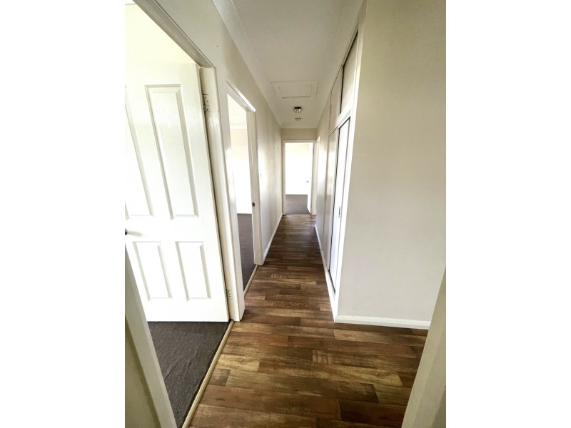 41 Creedy Street, Westcourt QLD 4870