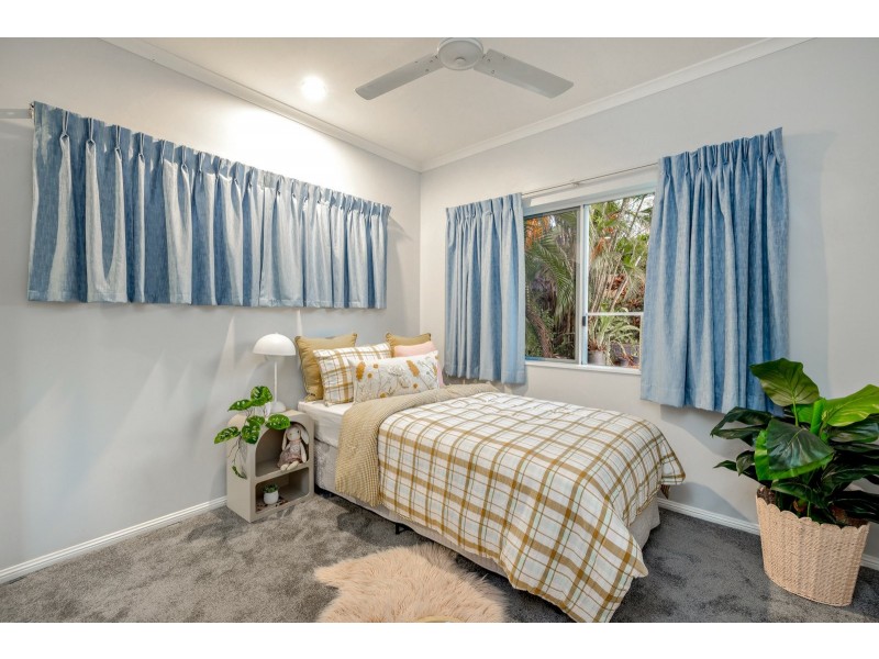 5 Duvir Close, Brinsmead QLD 4870