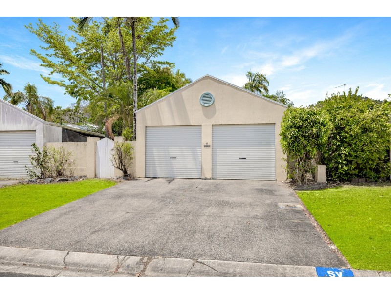 25 Lamb Street, Smithfield QLD 4878