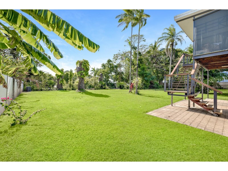 155 Jensen Street, Whitfield QLD 4870