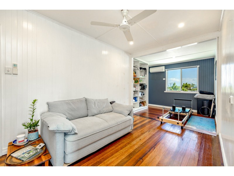 155 Jensen Street, Whitfield QLD 4870