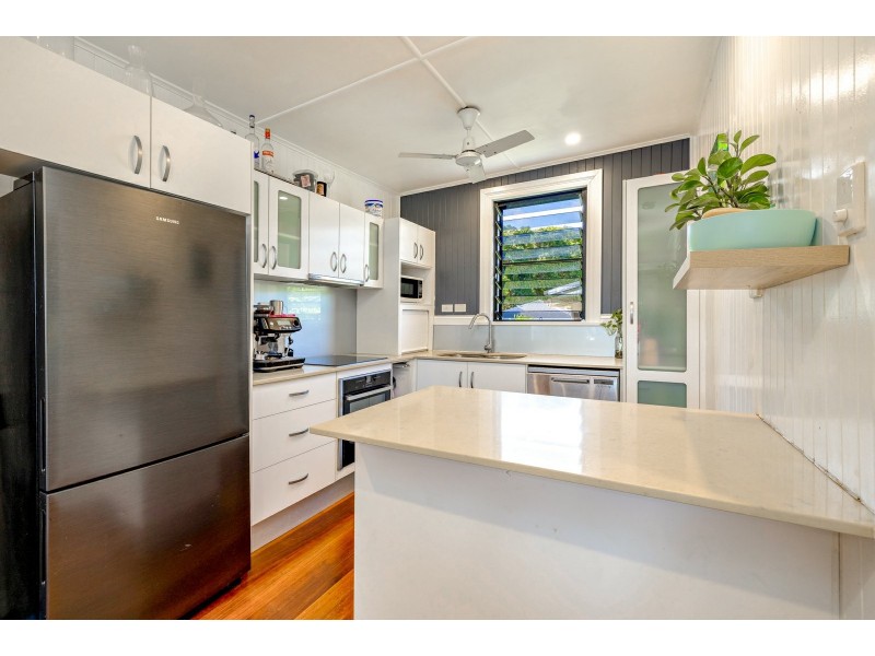 155 Jensen Street, Whitfield QLD 4870