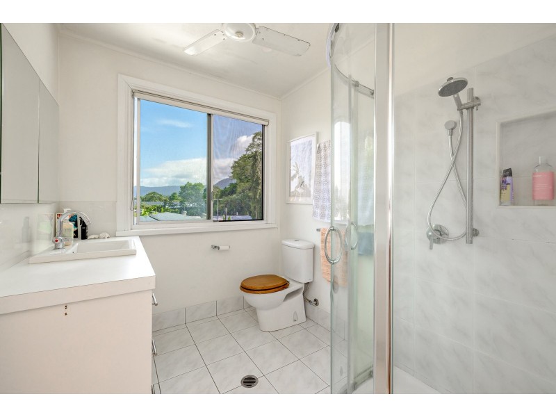 155 Jensen Street, Whitfield QLD 4870