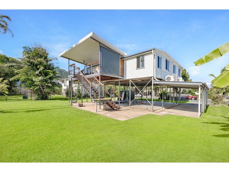 155 Jensen Street, Whitfield QLD 4870