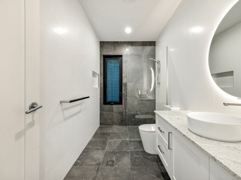 28 Friend Street, Edge Hill QLD 4870