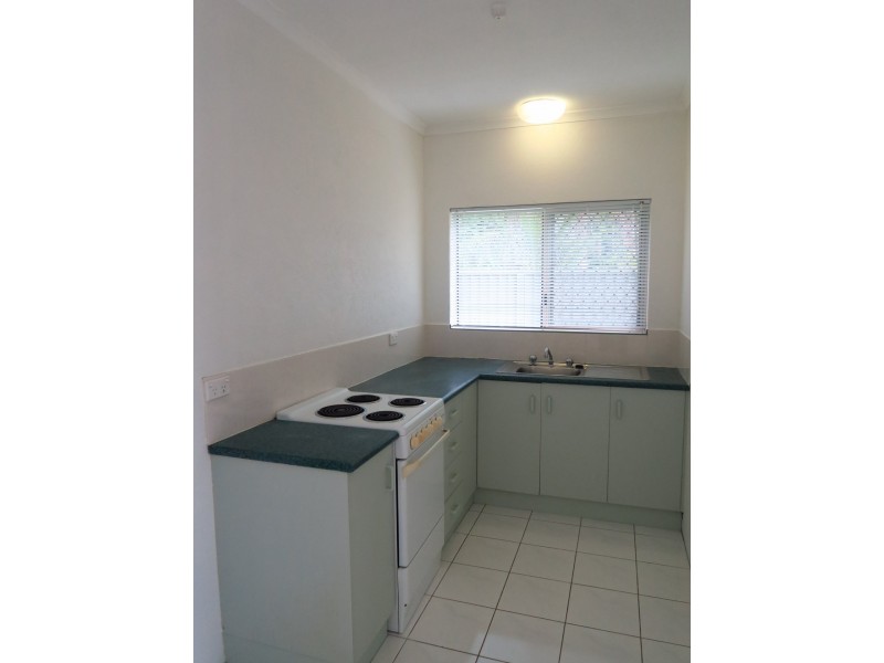 4/150 Pease Street, Manoora QLD 4870