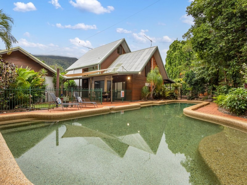 12 Jade Crescent, Caravonica QLD 4878