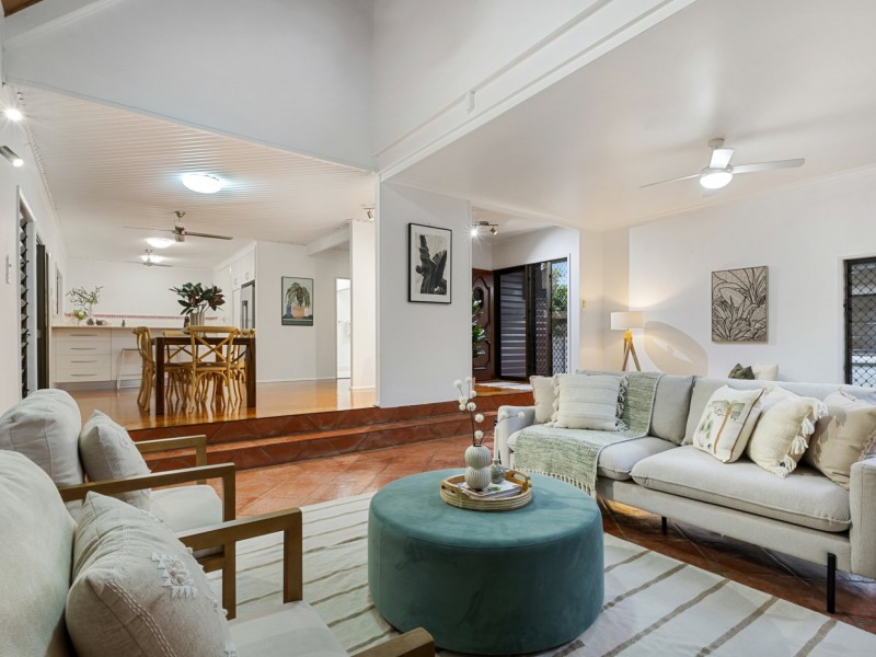 12 Jade Crescent, Caravonica QLD 4878