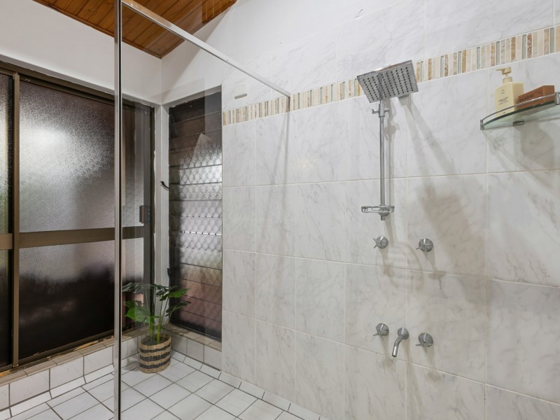 12 Jade Crescent, Caravonica QLD 4878