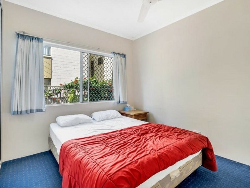 104/219 McLeod Street, Cairns North QLD 4870
