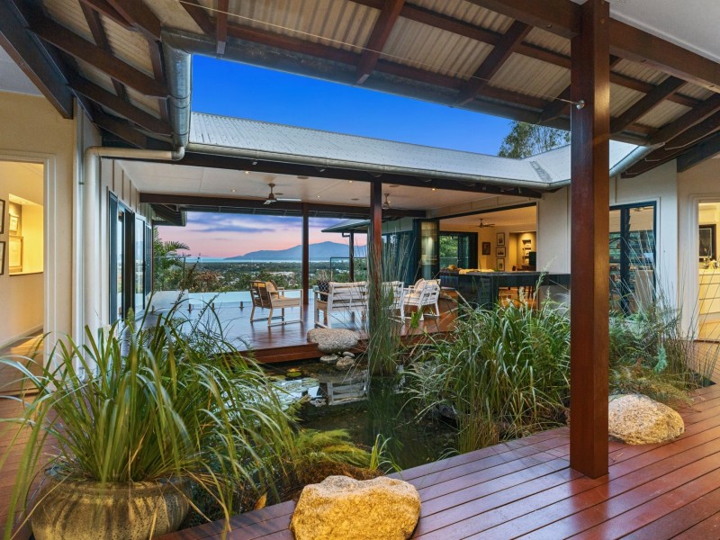 2D Trundle Terrace, Whitfield QLD 4870