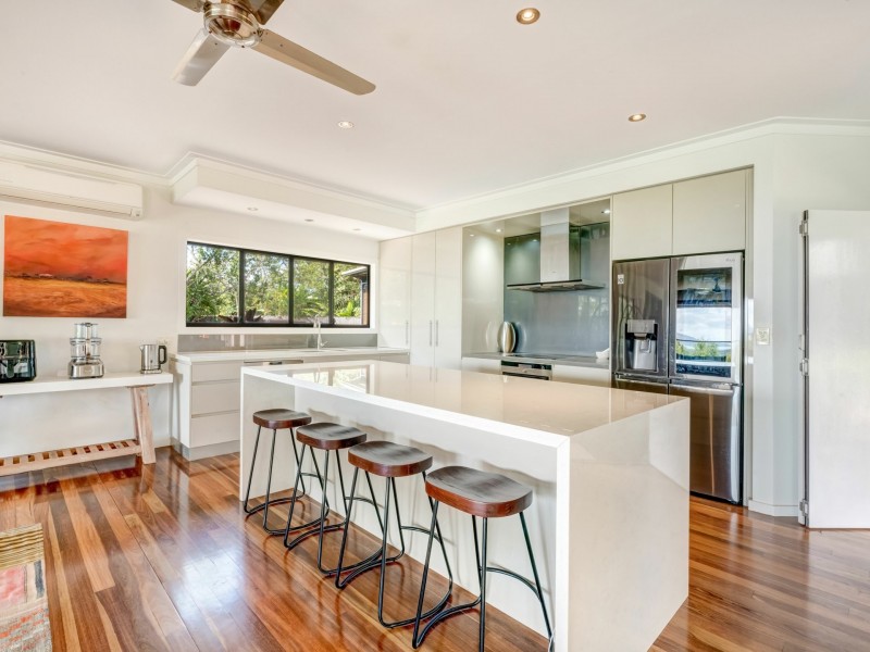 2D Trundle Terrace, Whitfield QLD 4870