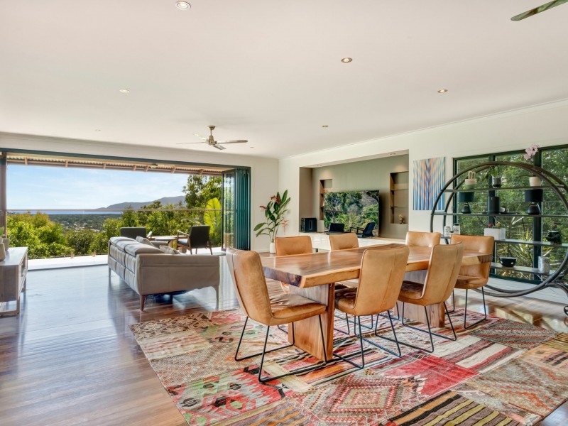 2D Trundle Terrace, Whitfield QLD 4870