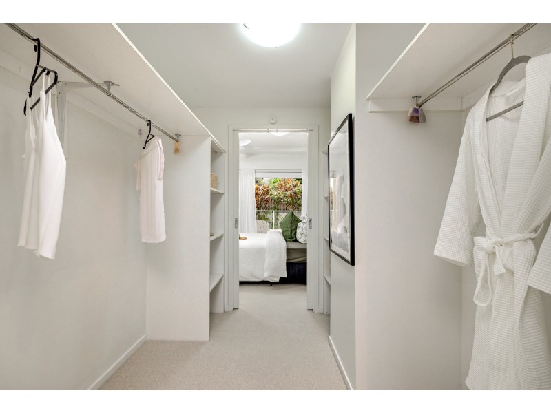 1/110-114 Collins Avenue, Edge Hill QLD 4870
