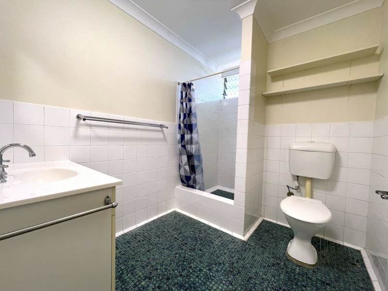 27/324 Sheridan Street, Cairns North QLD 4870