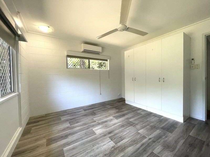 2/98 Reservoir Road, Manoora QLD 4870