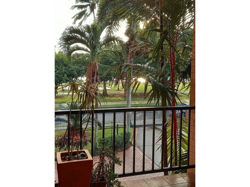 4/271 Esplanade, Cairns North QLD 4870
