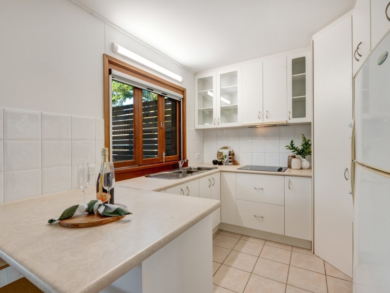 150 Russell Street, Edge Hill QLD 4870