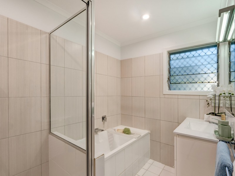150 Russell Street, Edge Hill QLD 4870
