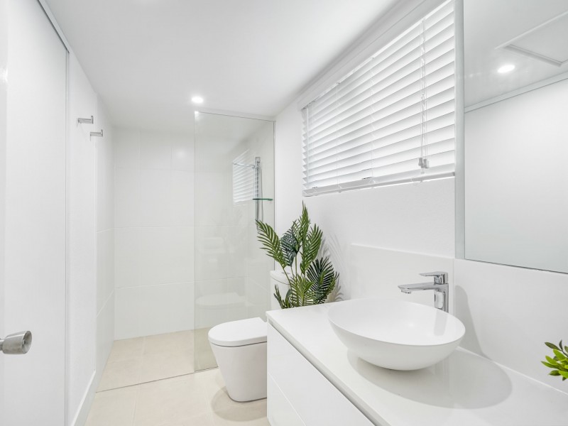 6/215 McLeod Street, Cairns North QLD 4870