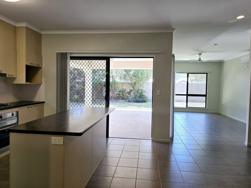 23 Tyrconnell Street, Redlynch QLD 4870