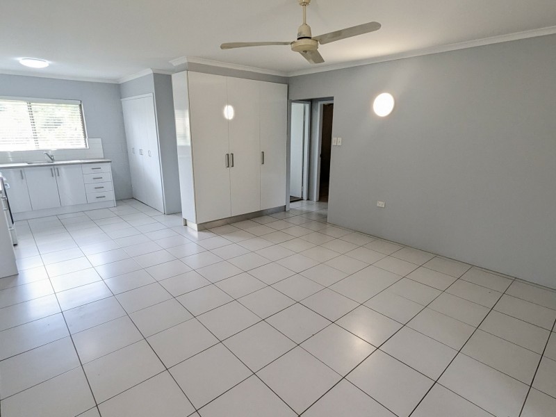 8/22 Jensen Street, Manoora QLD 4870