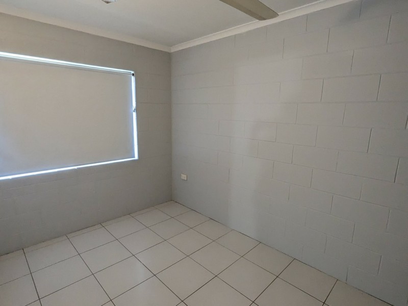 8/22 Jensen Street, Manoora QLD 4870