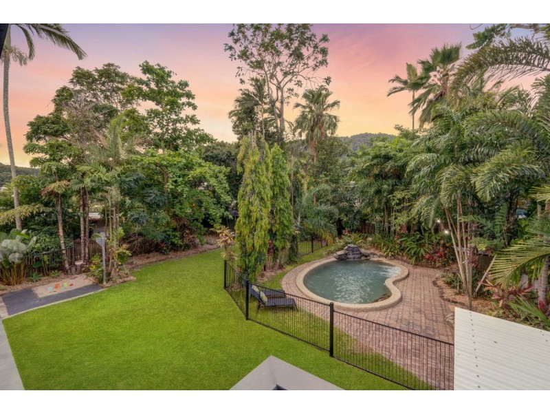 14-16 Kevin Street, Whitfield QLD 4870