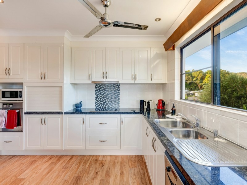 18 Norris Street, Whitfield QLD 4870