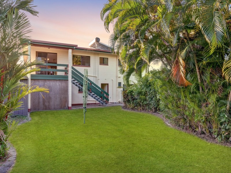 18 Norris Street, Whitfield QLD 4870