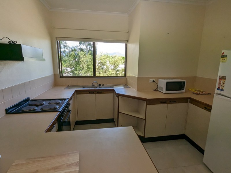 6/21 Poinciana Street, Holloways Beach QLD 4878