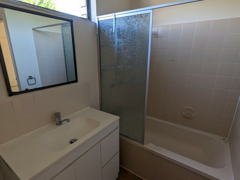 6/21 Poinciana Street, Holloways Beach QLD 4878