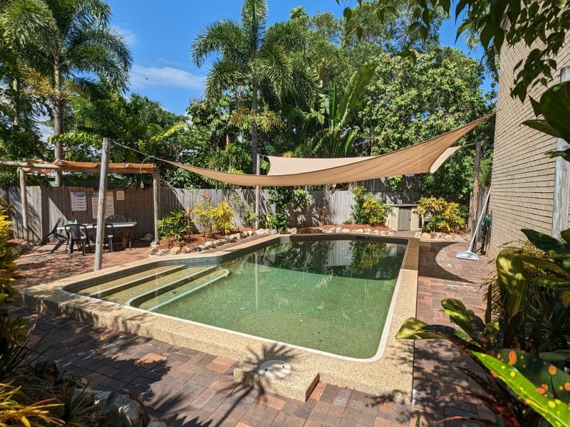 6/21 Poinciana Street, Holloways Beach QLD 4878