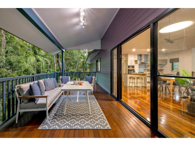 4 Planchonella Close, Edge Hill QLD 4870