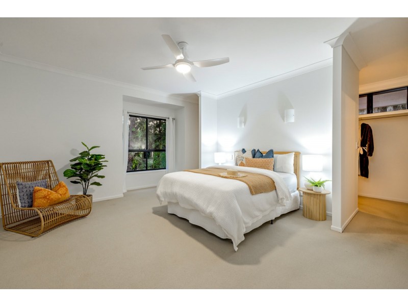 4 Planchonella Close, Edge Hill QLD 4870