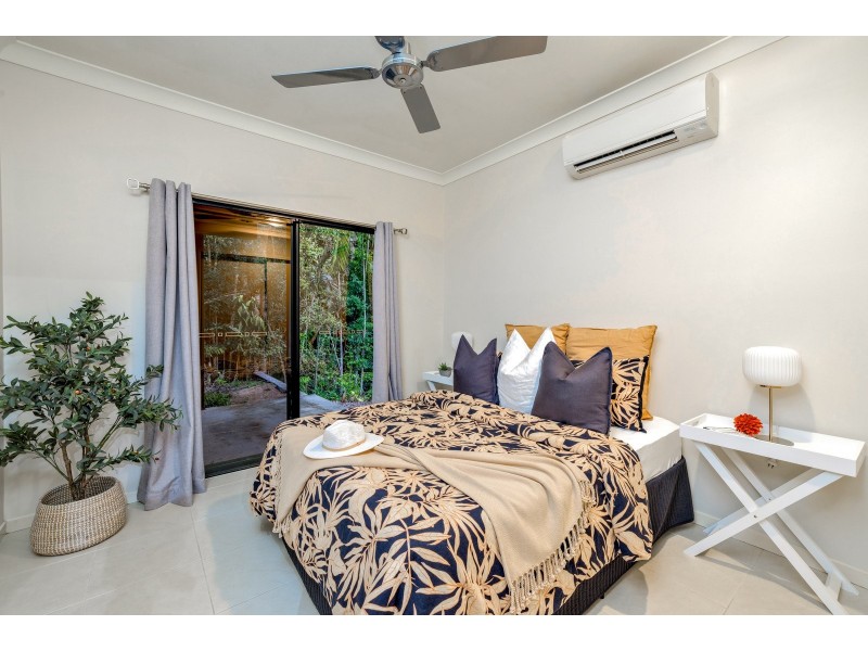4 Planchonella Close, Edge Hill QLD 4870