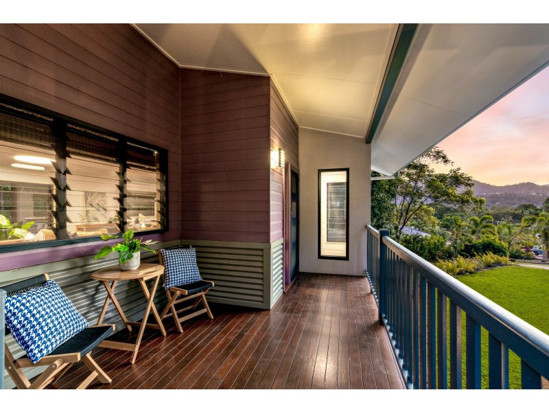 4 Planchonella Close, Edge Hill QLD 4870