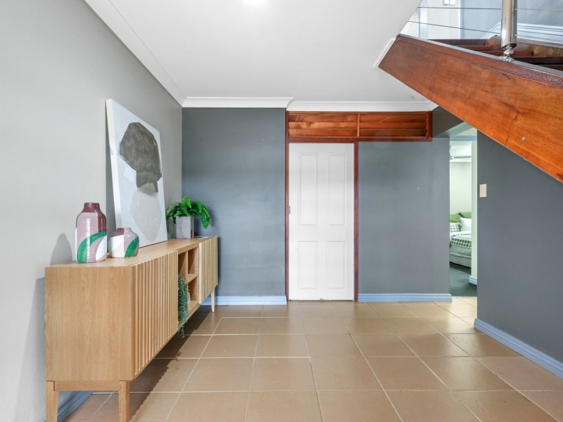 6 Harrison Close, Kanimbla QLD 4870