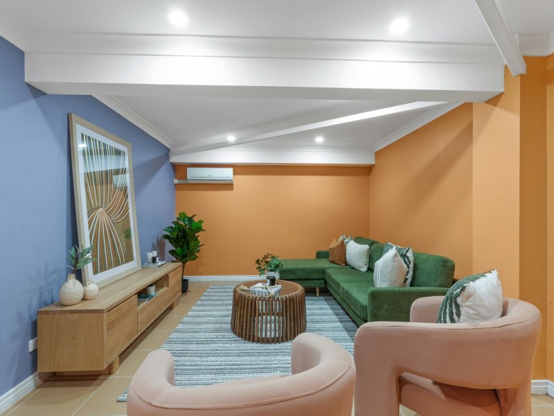 6 Harrison Close, Kanimbla QLD 4870