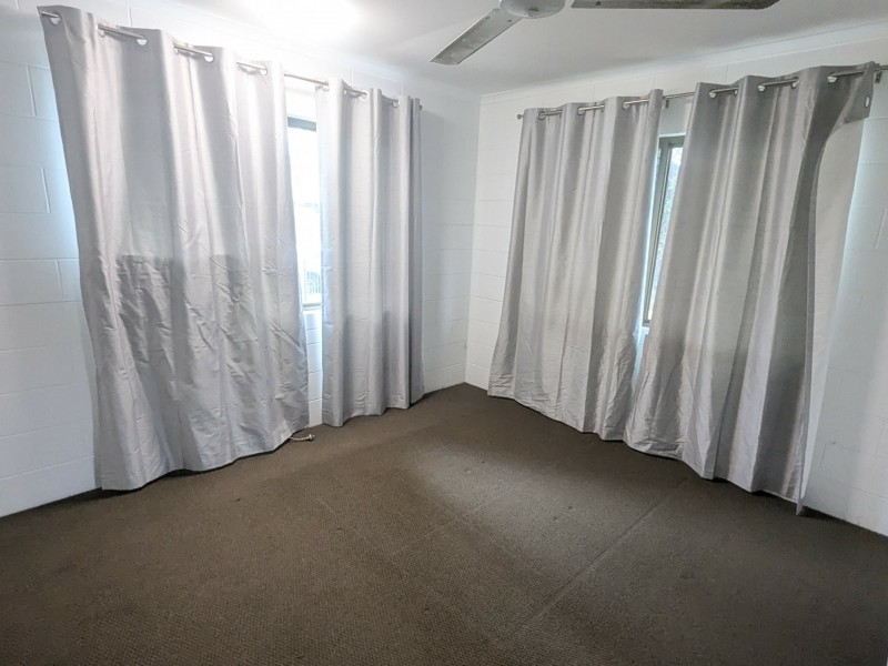 2/53 Hayward Street, Mooroobool QLD 4870