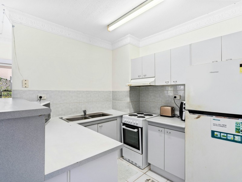 2/2 Chester Court, Manunda QLD 4870