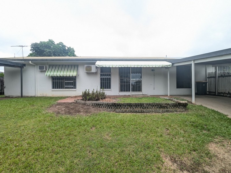 2/113 Jensen Street, Whitfield QLD 4870