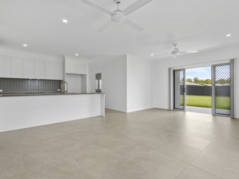 8 Pietro Court, Mareeba QLD 4880