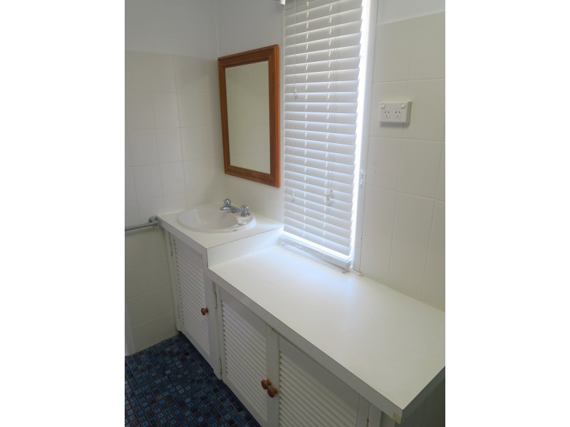 320 Pease Street, Edge Hill QLD 4870