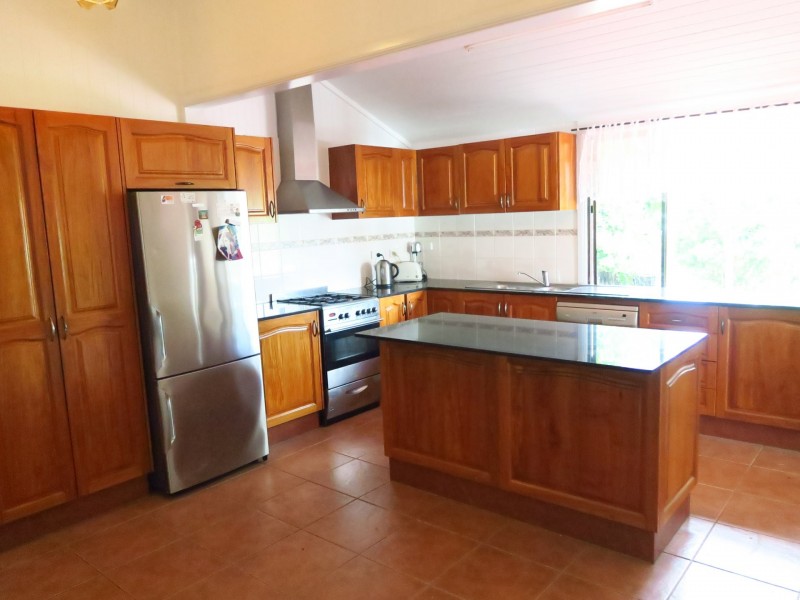 84 Reservoir Road, Manoora QLD 4870
