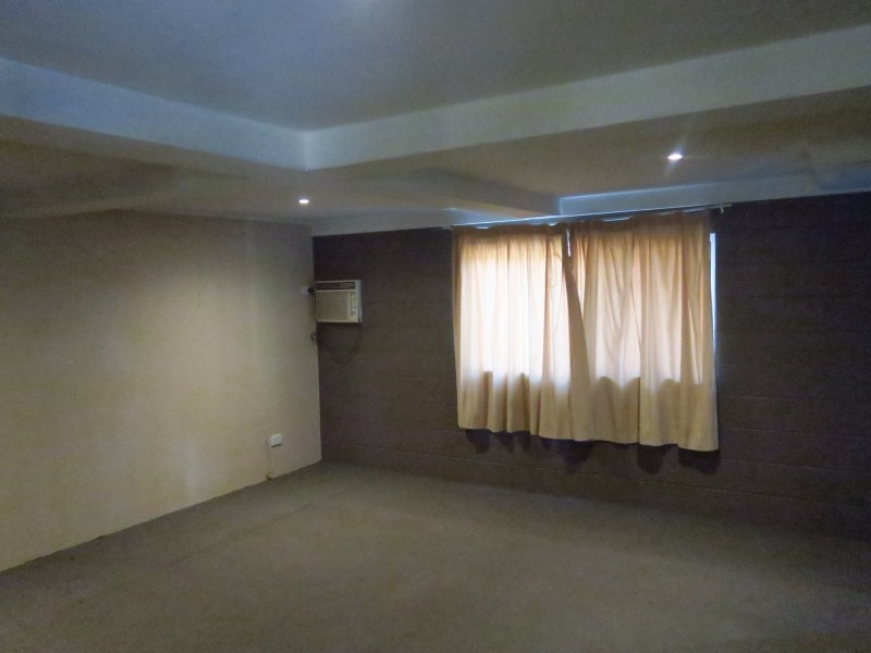 84 Reservoir Road, Manoora QLD 4870