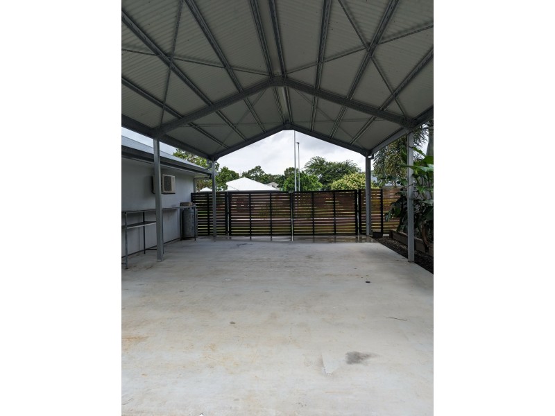 10 Quarterdeck Street, Trinity Beach QLD 4879