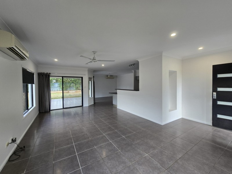 44. Norfolk Cct, Redlynch QLD 4870