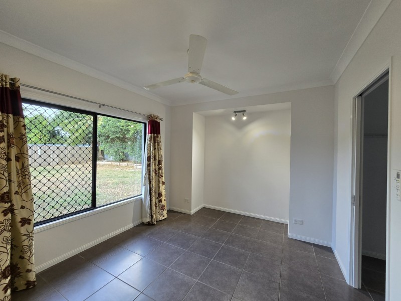 44. Norfolk Cct, Redlynch QLD 4870